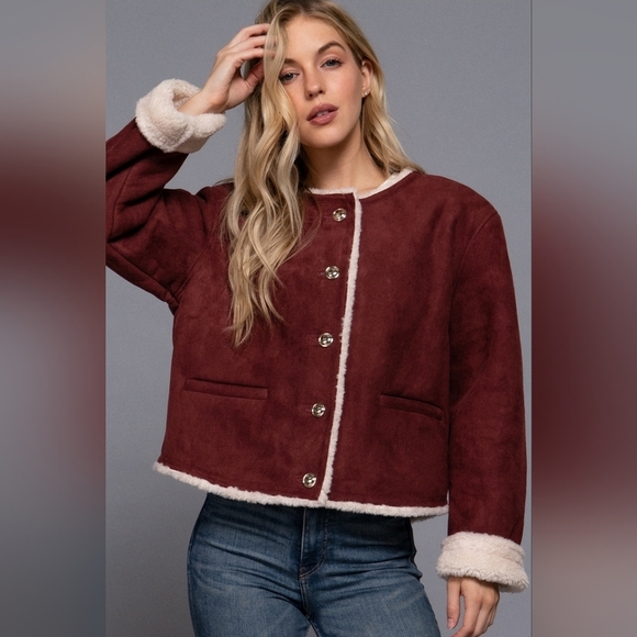 NWT Sherpa Lined Maroon Cropped Sueded Jacket Sizes Small -Large - Picture 4 of 4